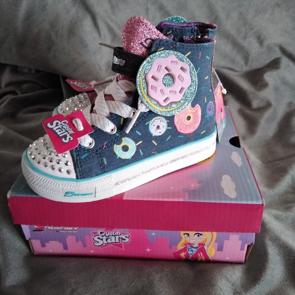 skechers high top tennis shoes